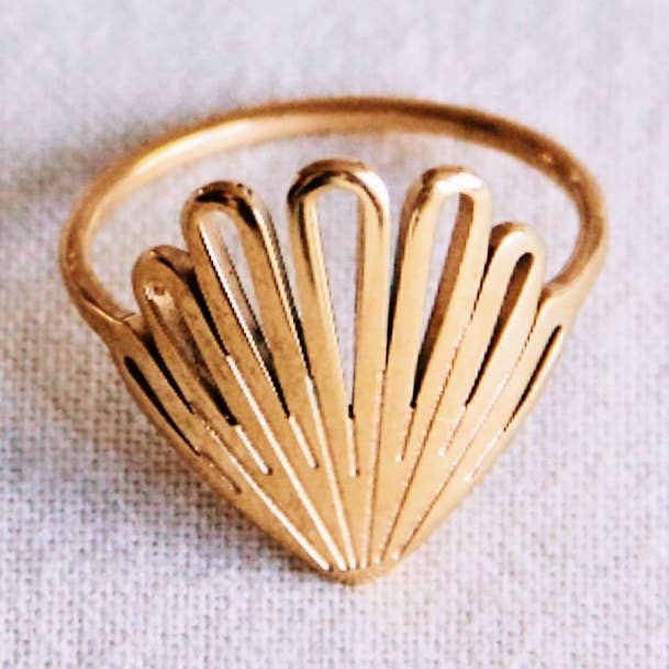 Statement ring 'SHELL' for wholesale by Bazou