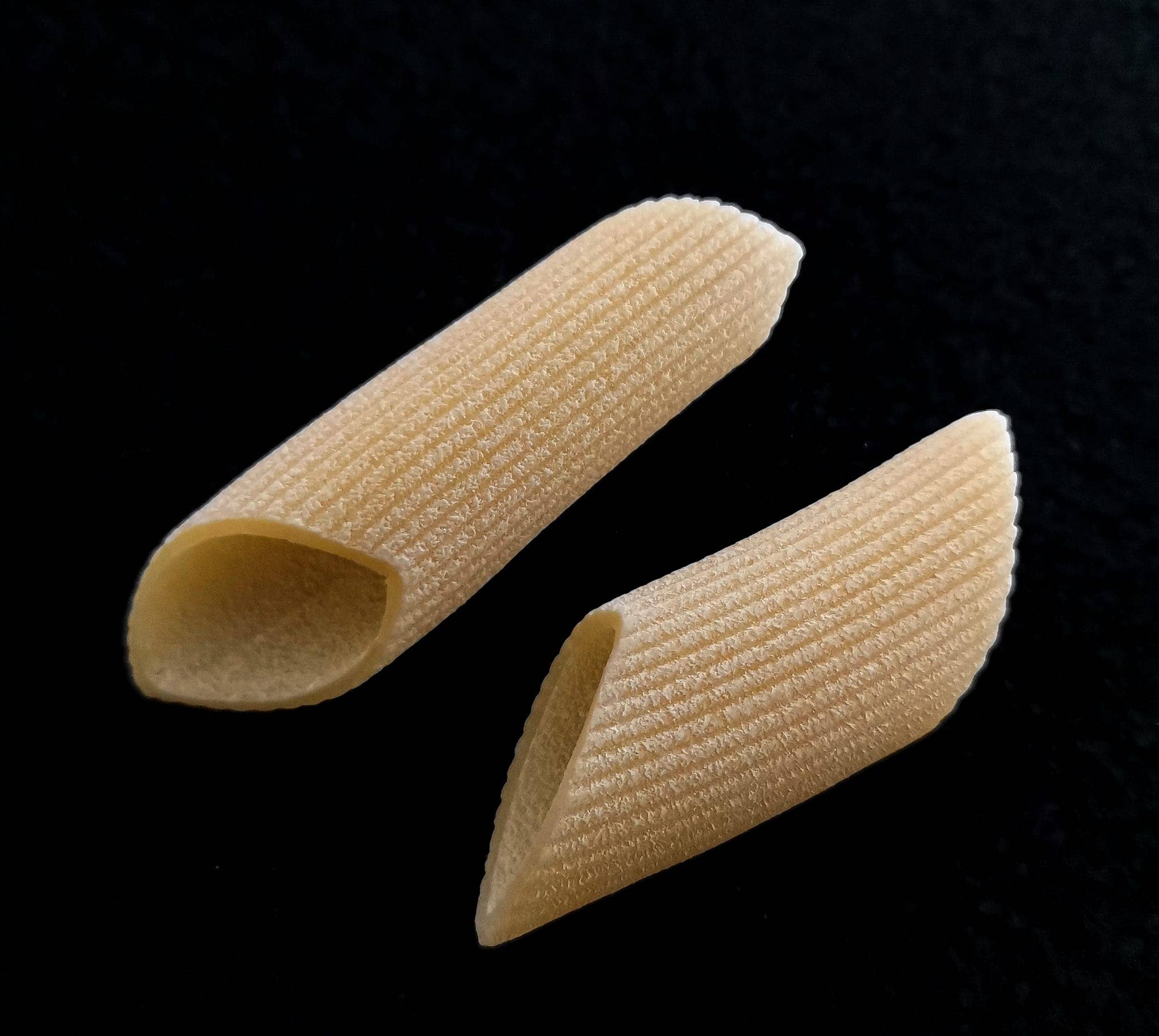 IL POZZO DEL RE firma Antonio Marella - Wholesale Pasta - Pennoni 500 G0