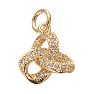 Guldtrinityknut med cubic zirconia-berlock för wholesale av The Charm Bar Company