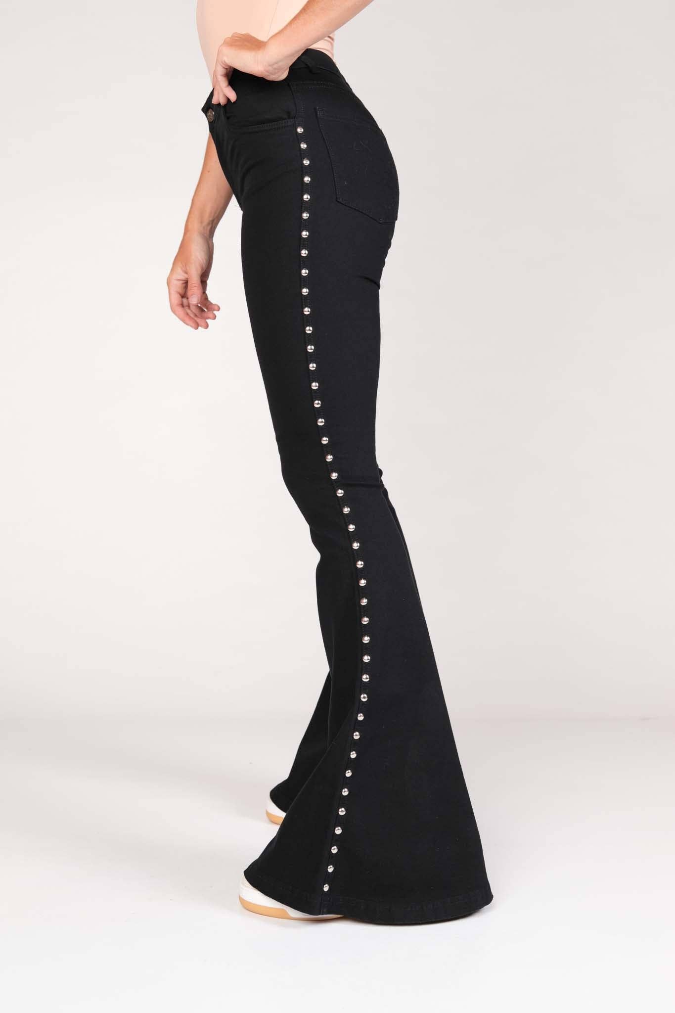 Alwayschic - Wholesale Jeans - Women's - Campana Line Jeans0