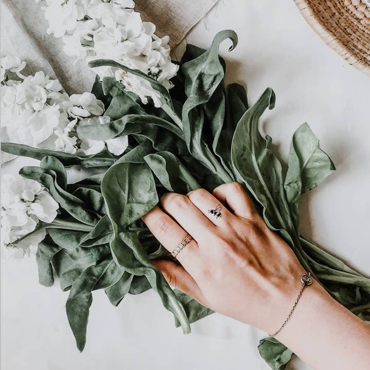 Lara Vinck – wholesale Temporary tattoo – Ferns and Wildflowers Temporary Tattoos