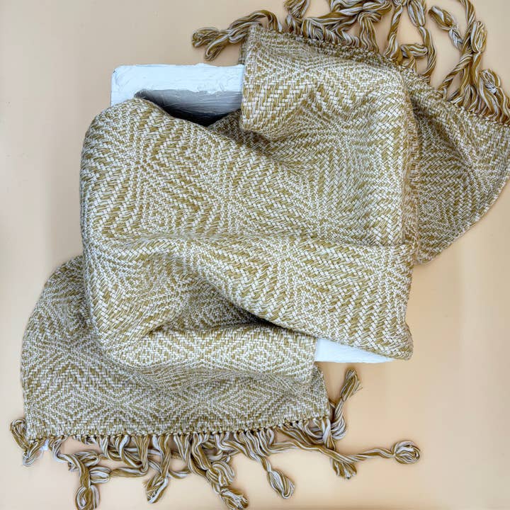 Table runner 1.35x45 cm for wholesale by Boehme Concept