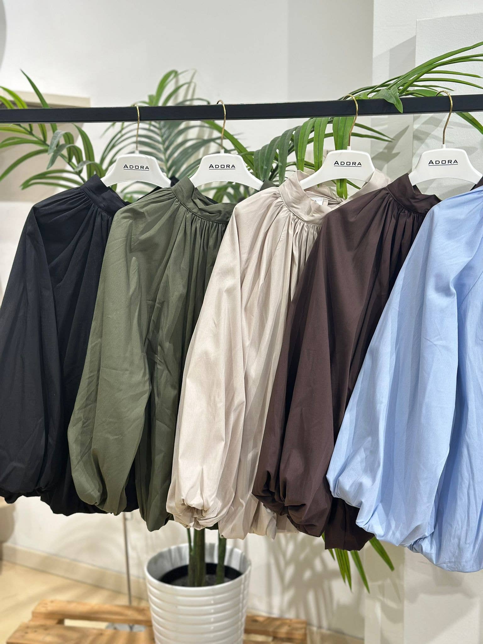 ADORA – wholesale Blouse – Women’s – Cotton blouse with bow at the back4