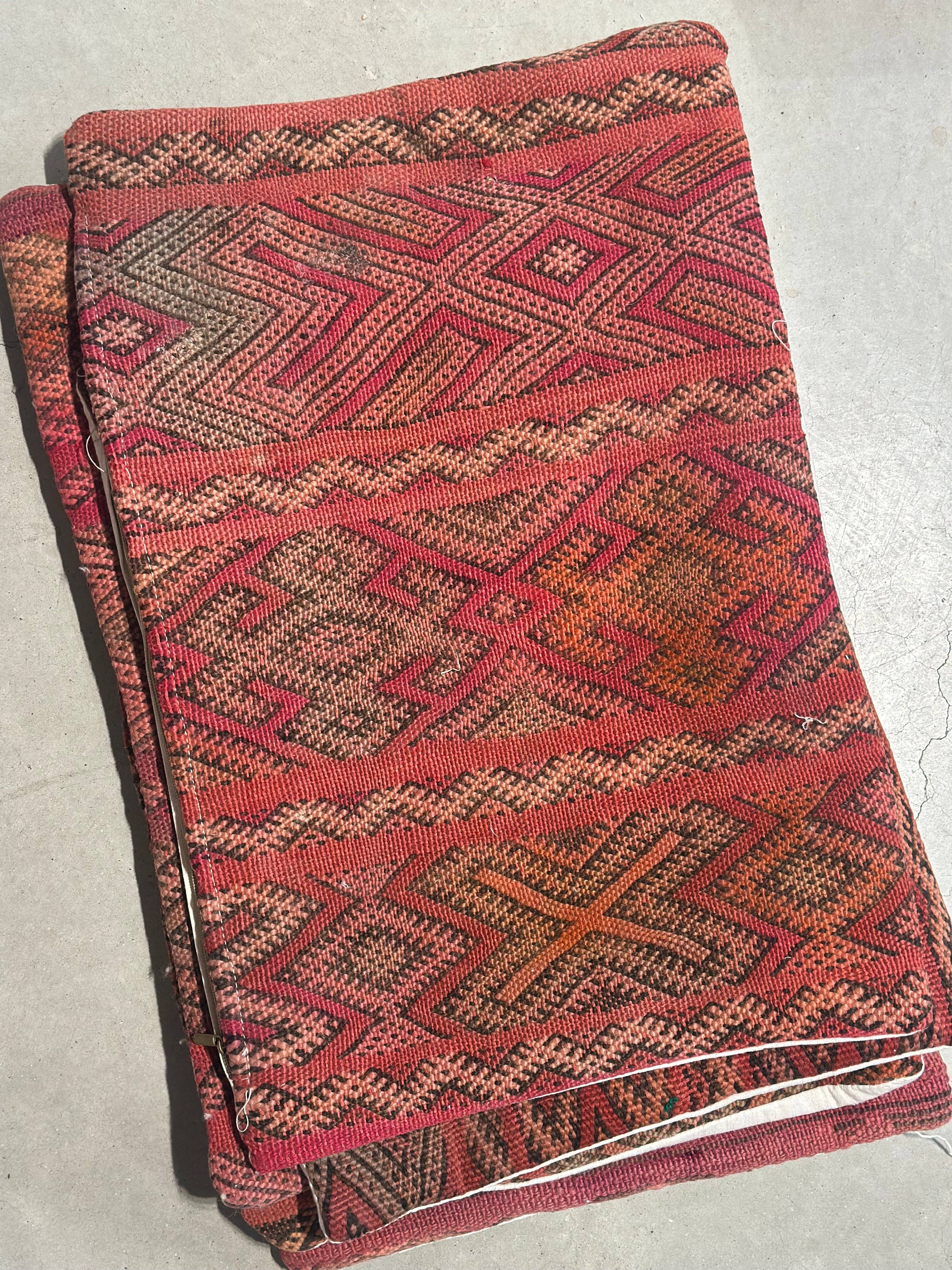 SOUK in the CITY - Wholesale Throw/Decorative Pillow - VINTAGE Upcycled Berber Cushions10