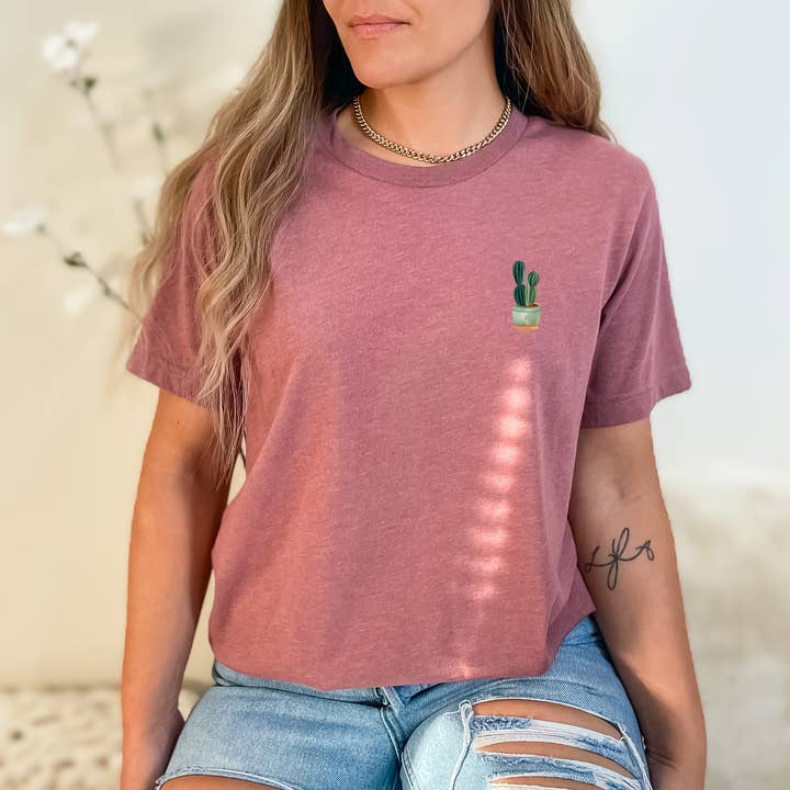 Cactus Badge Grafisk T-shirt, Unisex Bella+lærred for engroshandel hos Snow Cactus Station