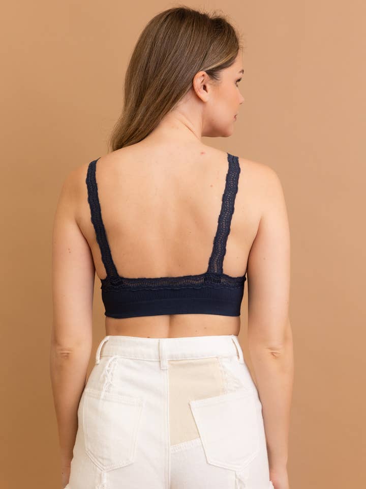 Leto Accessories - Vendita all'ingrosso Bralette - Donna - Bralette imbottita con bordo in pizzo - Spedizione Immediata5