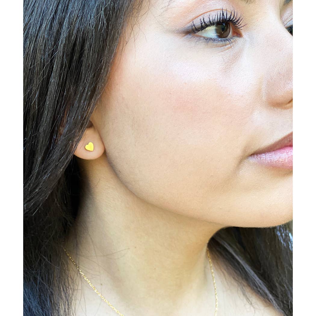 Mind's Eye Design - Wholesale Knopjes/oorstekers - Tiny Heart Studs2