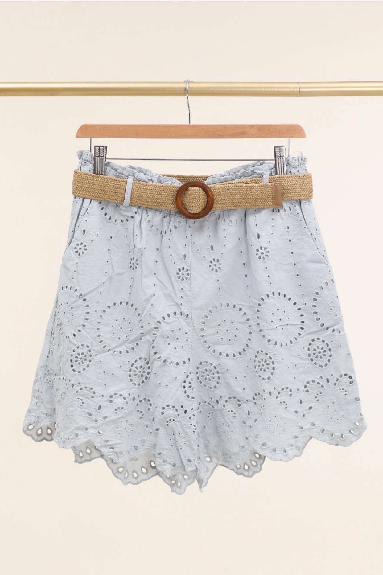 LÉA & LUC - Wholesale Shorts - Women's - Broderie anglaise shorts in 100% cotton REF. 25025