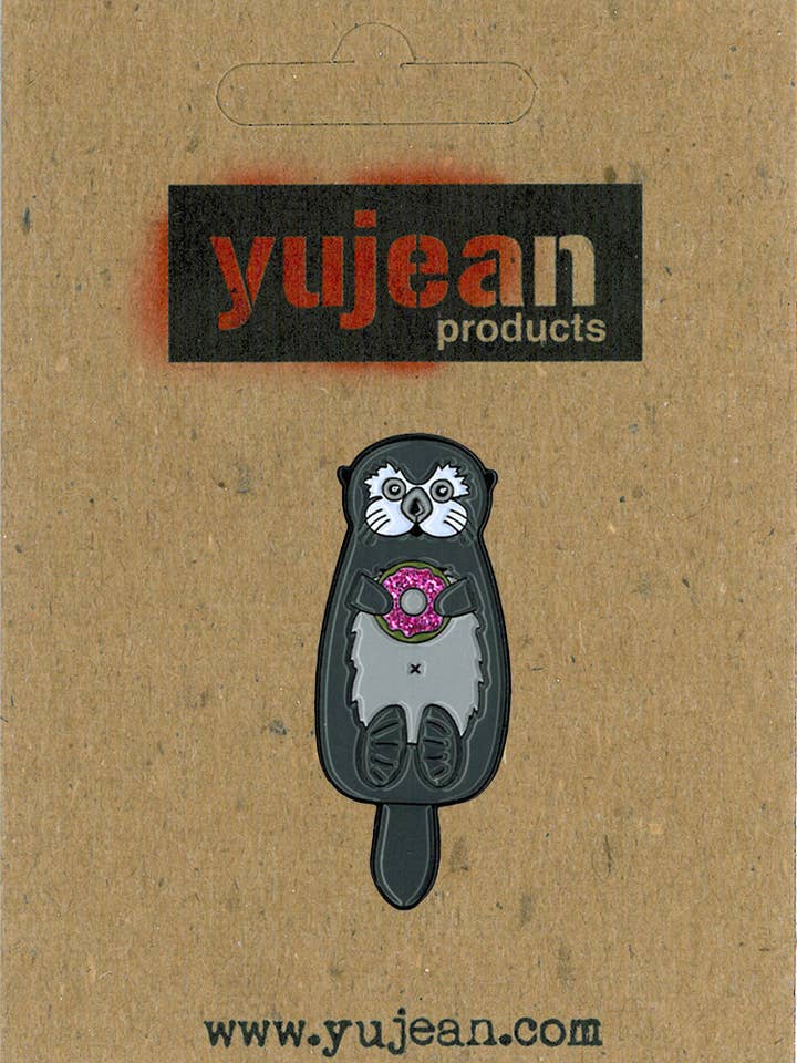 Broche en émail Cali Otter - E1025 pour la vente par Yujean