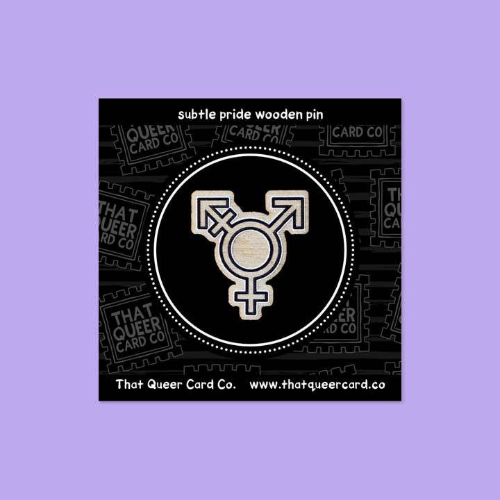 Transgender-Symbol | Trans LGBTQ+ Pride Anstecknadel aus Holz für den Großhandel von That Queer Card Co