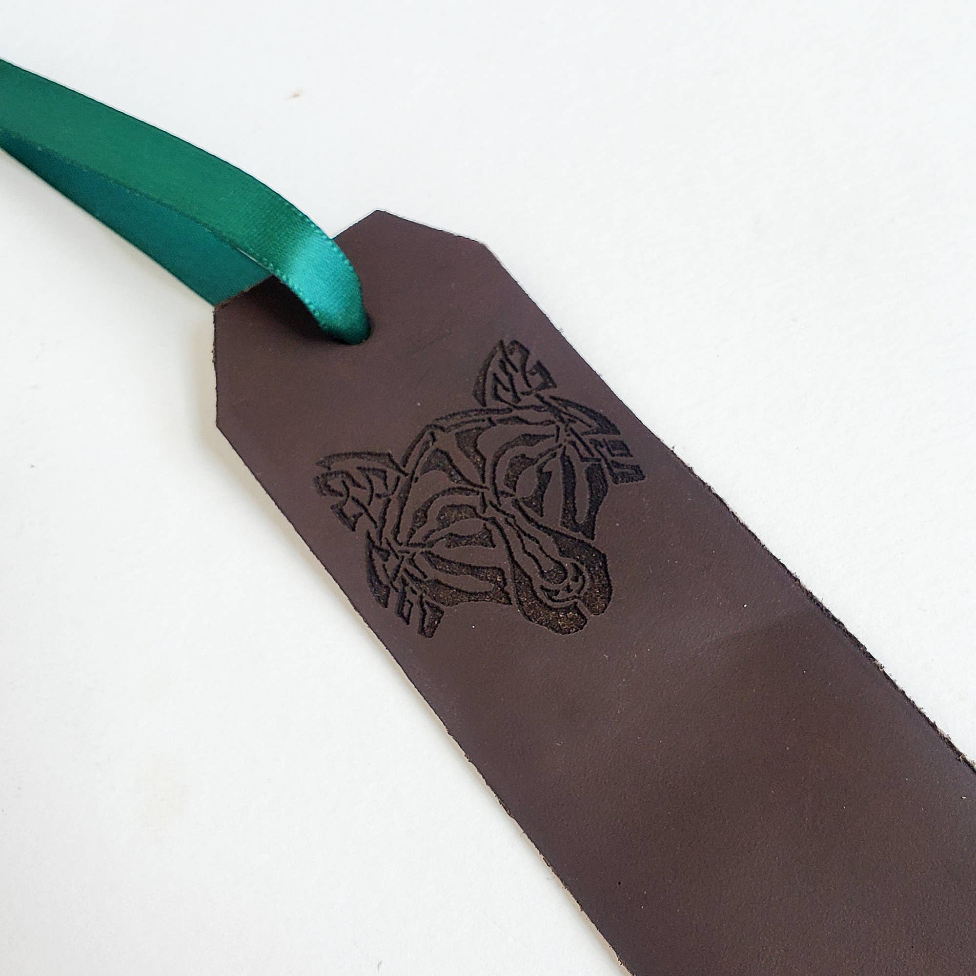 Lyoncraft - Vendita all'ingrosso Segnalibro - Segnalibro in pelle inciso con motivo a nodo celtico6