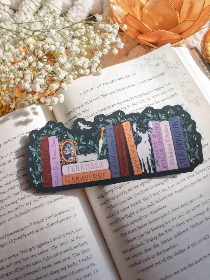 Lysandra's Bookshelf Bookmark | Throne of Glass for wholesale by Meaggie Moos