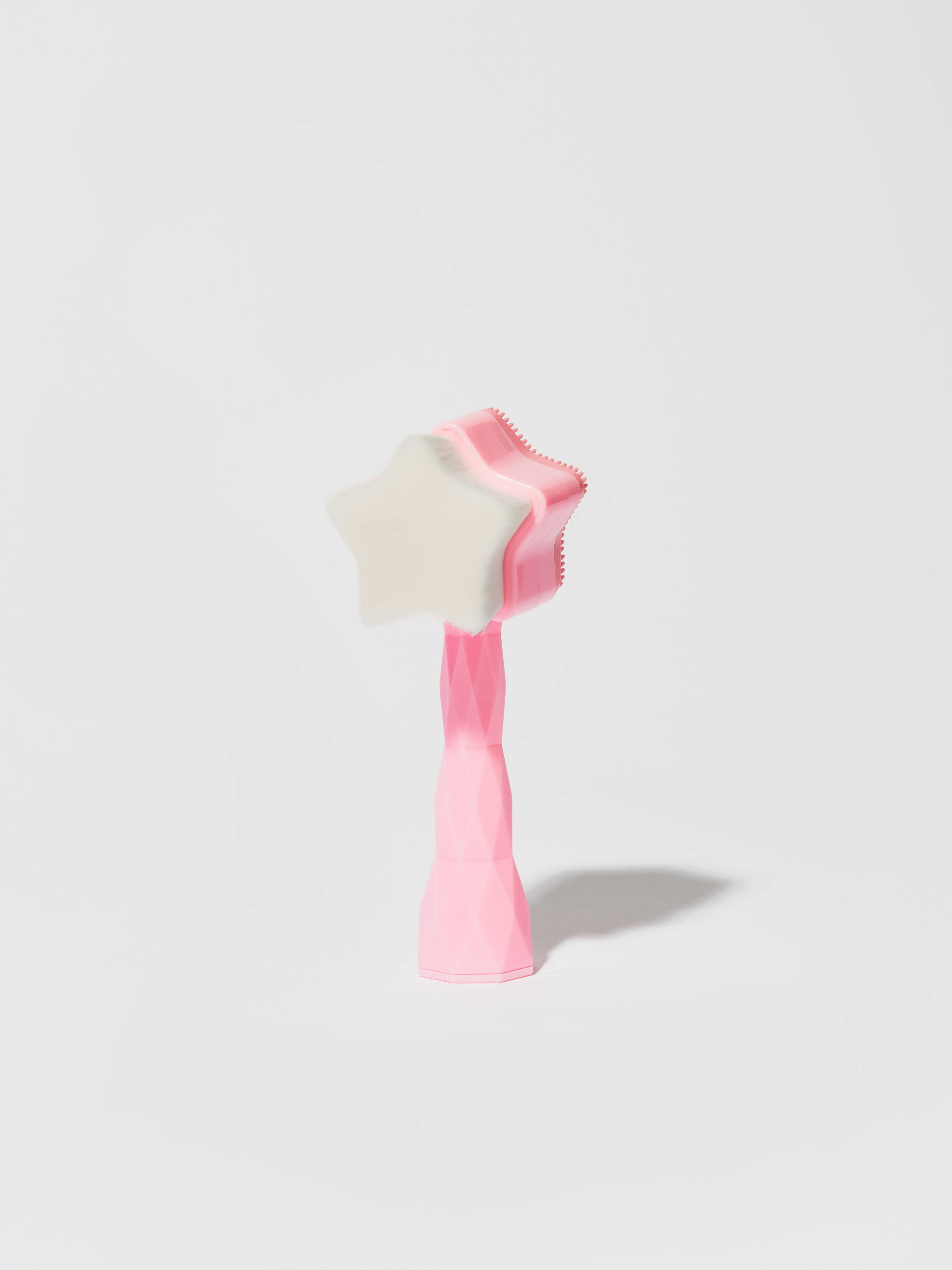 No Mo-Stache - Vente Brosses pour le corps - Brosse nettoyante All Star1