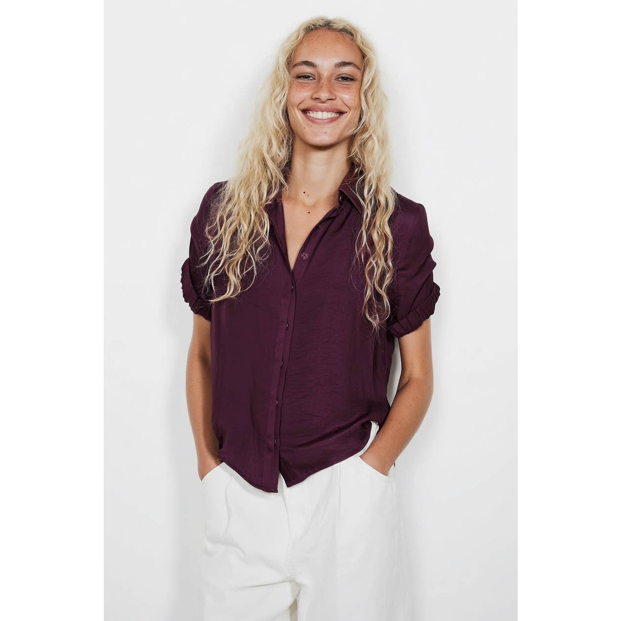 Naked Zebra - Wholesale Blouse - Women's - Pinned Short Sleeve Relaxed Blouse