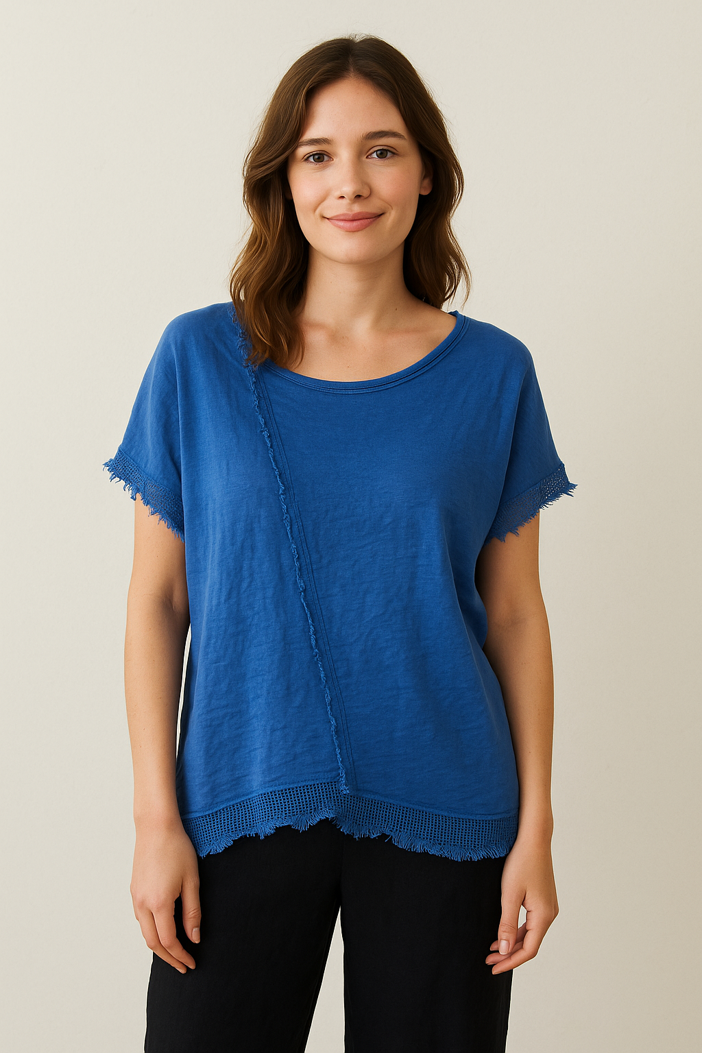 Lucy Sparks - Wholesale T-Shirt - Women's - LINEN FRONT AND COTTON BACK ASYMMETRIC T-SHIRT WITH MESH HEM4