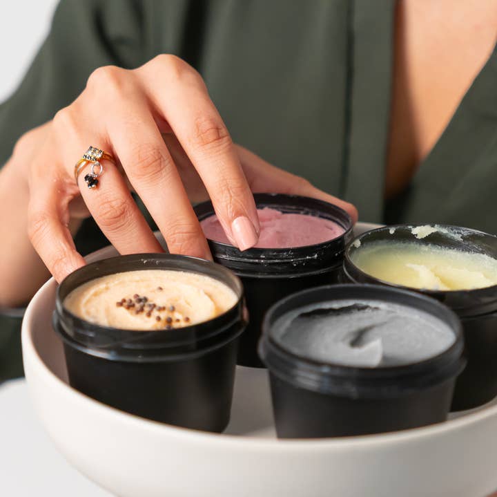 Liv Metta - Wholesale Body Scrub/Exfoliant - Exfoliating and Brightening Body Scrub0