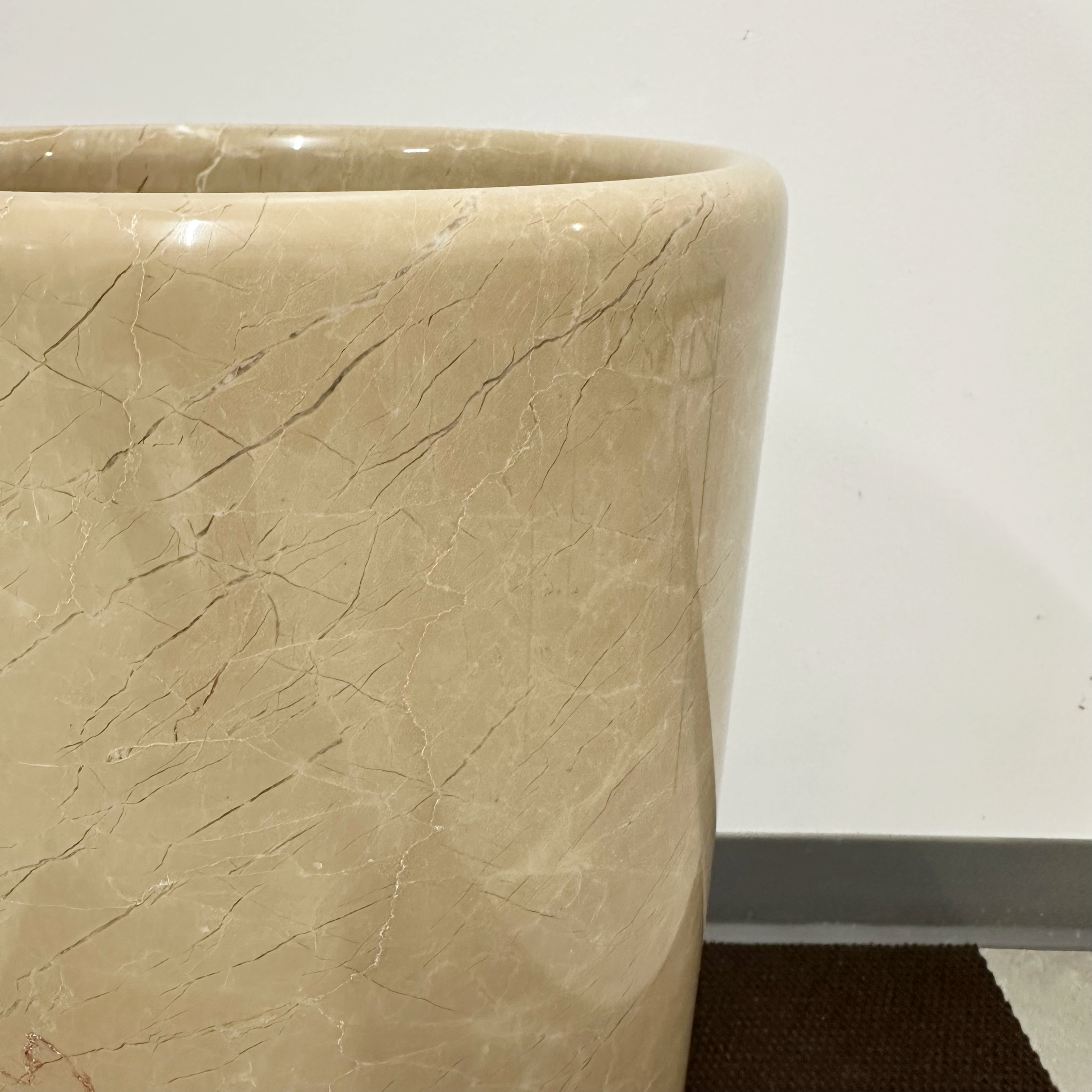 Page Imports - Wholesale Urn - Floor Urn - 24" x 12"8