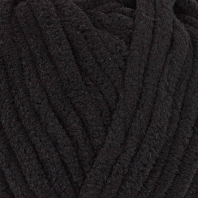 Creative World of Crafts - Wholesale Yarn - Hello Softie Super Chunky Yarn - 100g1