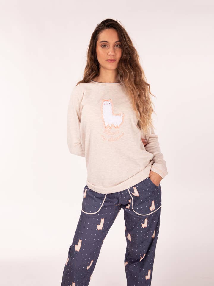 Rachas & Abreu - Wholesale Sleepwear Set - Women's - White Alpaca Pajamas Autumn/Winter Interlock0