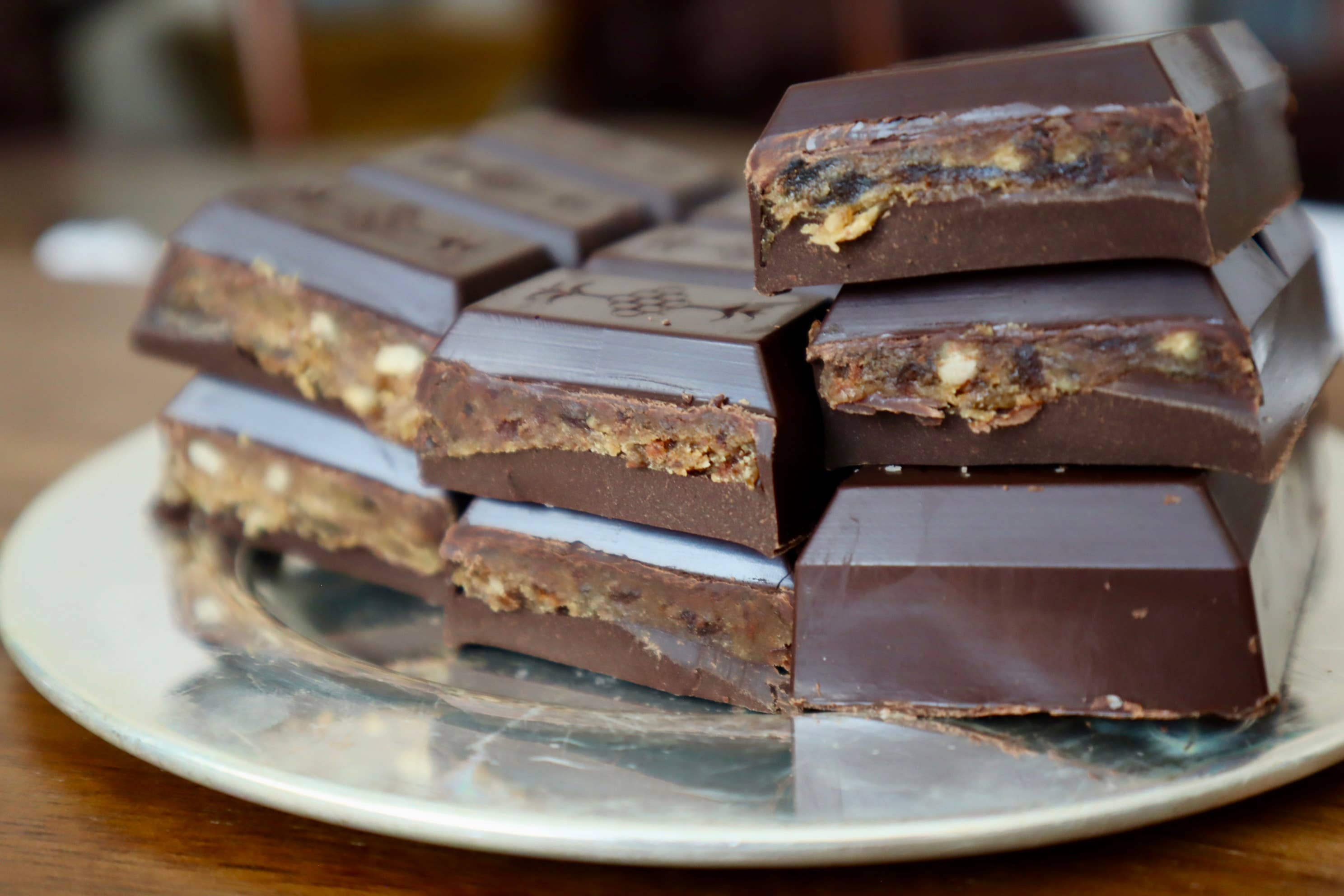 Mild Addictions – wholesale Chocolate bar – Dark Chocolate Bar with Pecan & Medjool Date Center — 4.2oz3