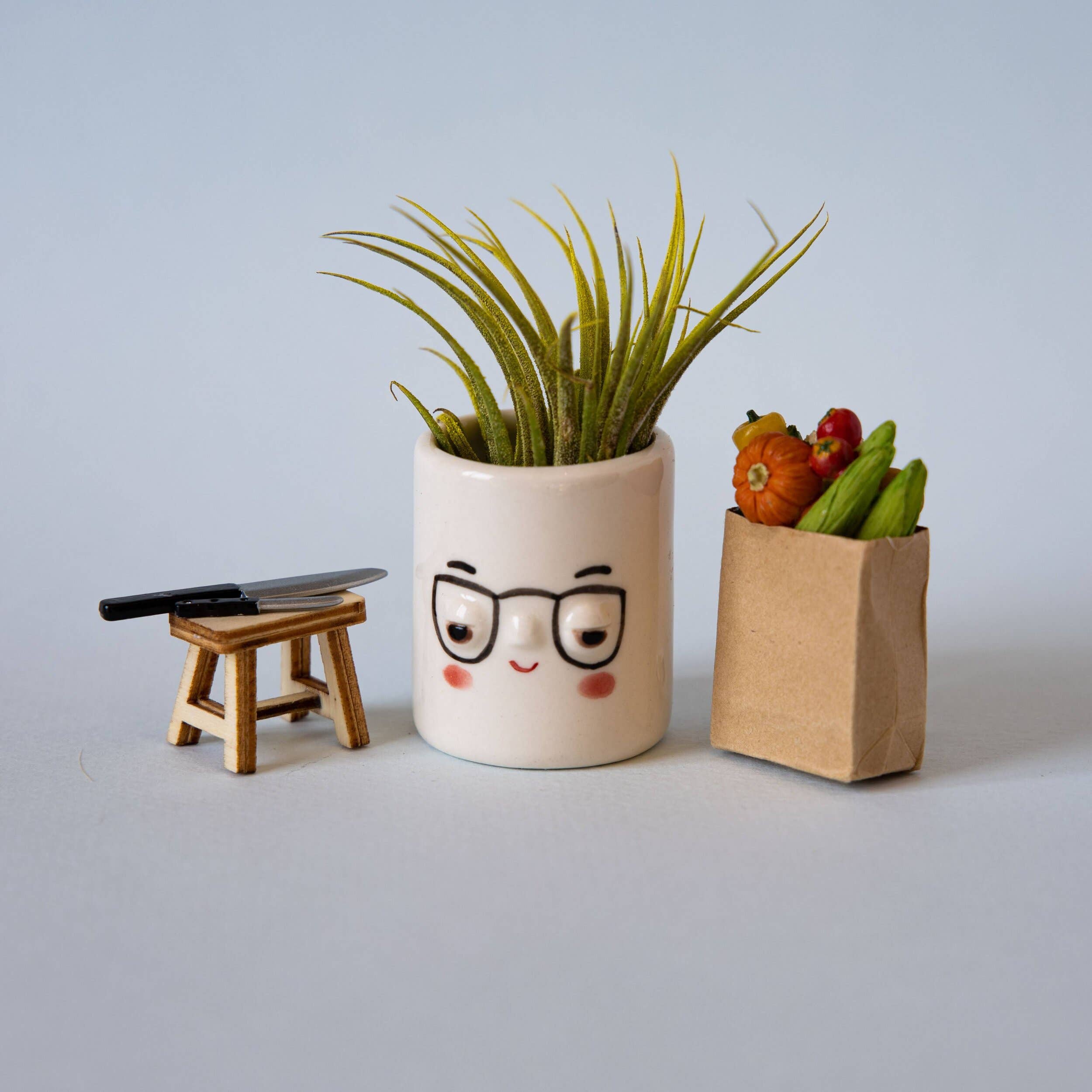 Friend Assembly - Wholesale Plant Pot - Four-Eyes Mini Planter - Porcelain3