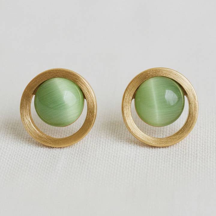 Orecchini pendenti con pietra occhio di gatto verde geometrico per la vendita all'ingrosso da parte di Ellemadera