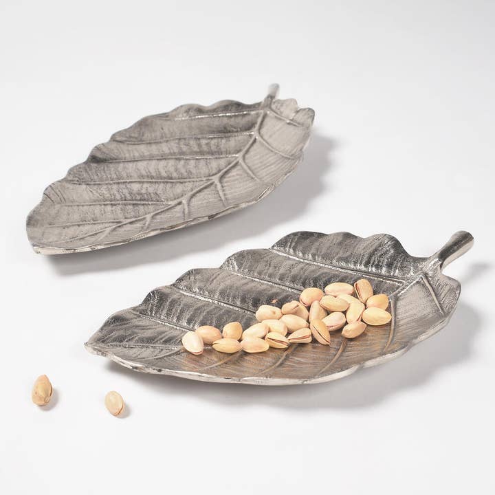 Håndlavede Aluminium Dekorative Bladbakker (Sæt af 2) for engroshandel hos IndieRoots