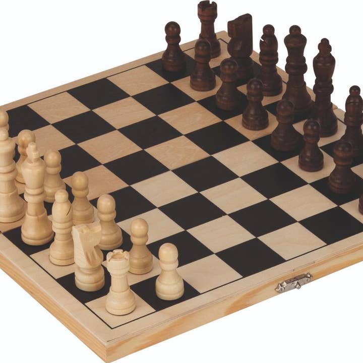Chess game in plywood cassette for wholesale by Robbie Toys Ltd