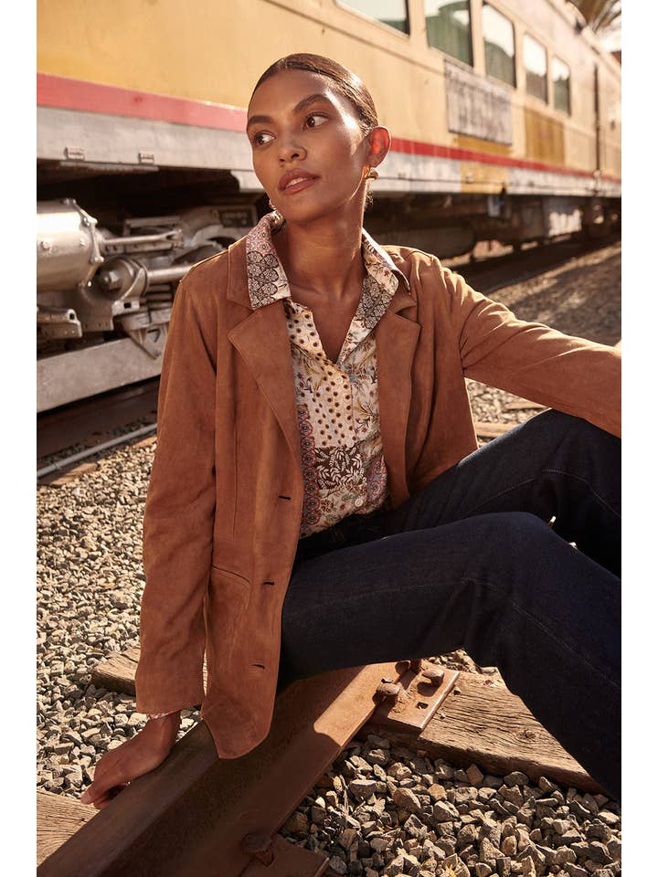 Promesa USA - Wholesale Jacket - Women's - Woven Lapel Collar Button Front Pocket Jacket