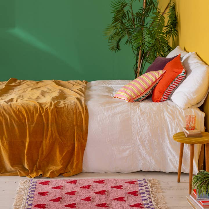 Ian Snow Ltd - Wholesale Area Rug - Agatha Pink & Red Heart Recycled Cotton Rug4