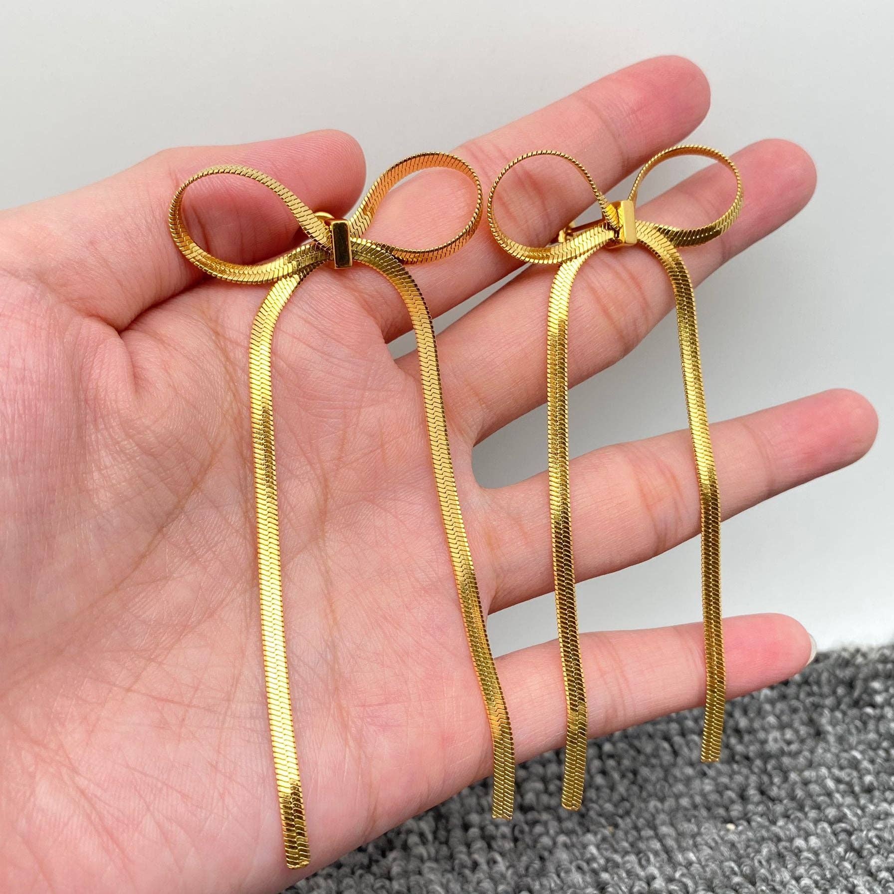 Mio Queena - Wholesale Dangle Earrings - FGS - Chain Fringe Bow 18K Gold Plated SS Earrings5