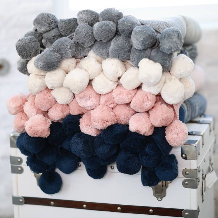Pompom Cotton Knit Throw Blanket for wholesale by Darzzi