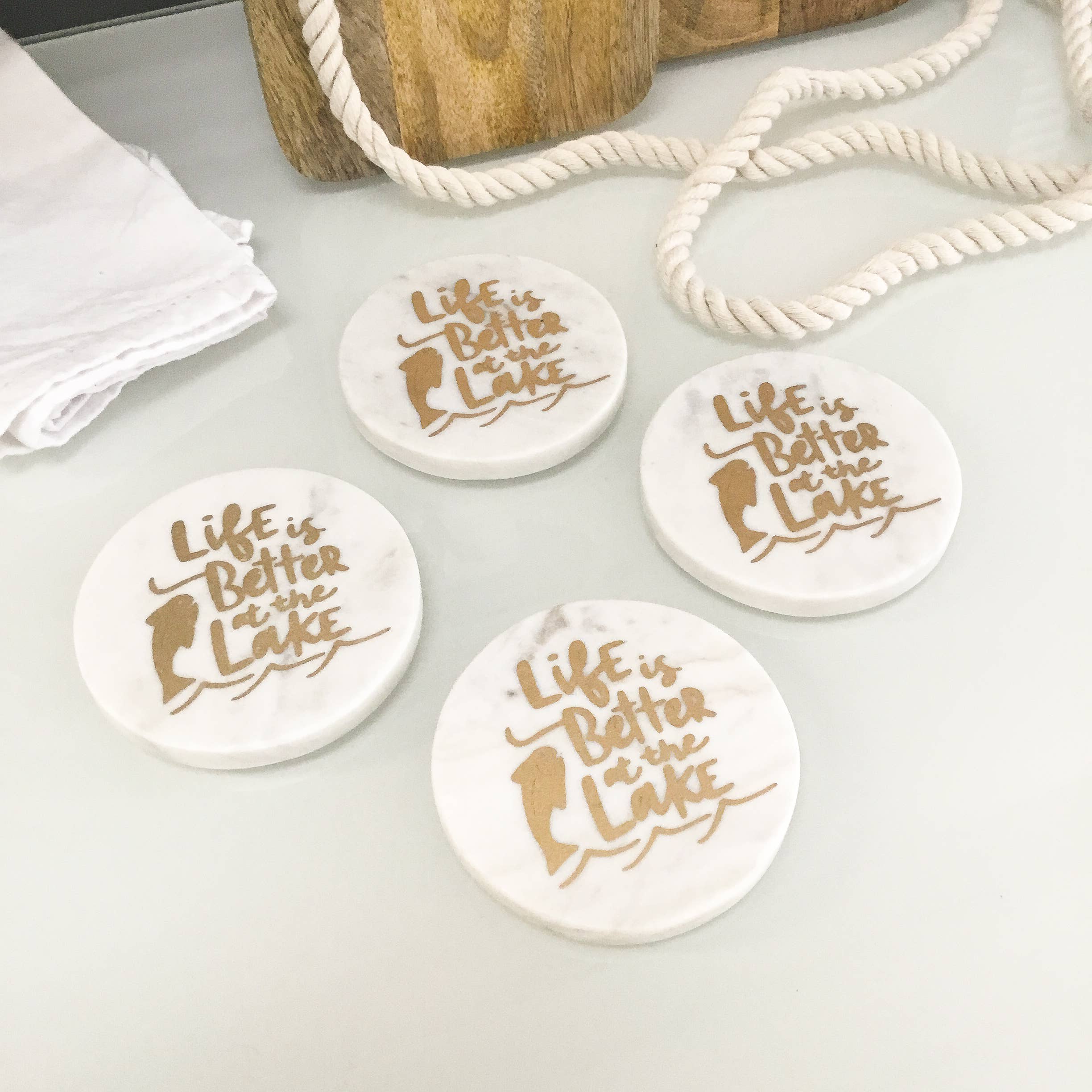 India Handicrafts Inc – Großhandel Untersetzer – Gold Lake Life Untersetzer aus Marmor, 4er-Set2