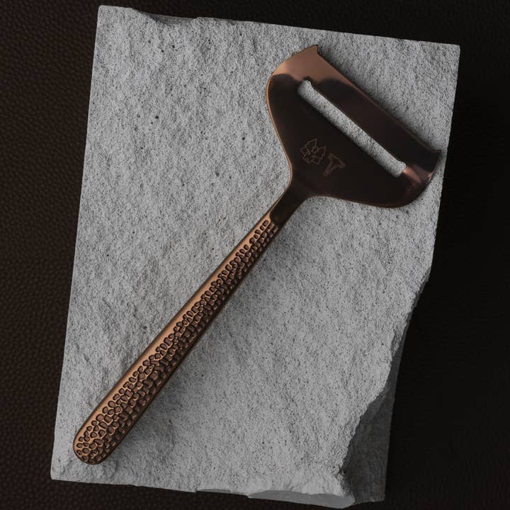 FROST Trancheuse à fromage – Cuivre pour la vente par Vargen & Thor