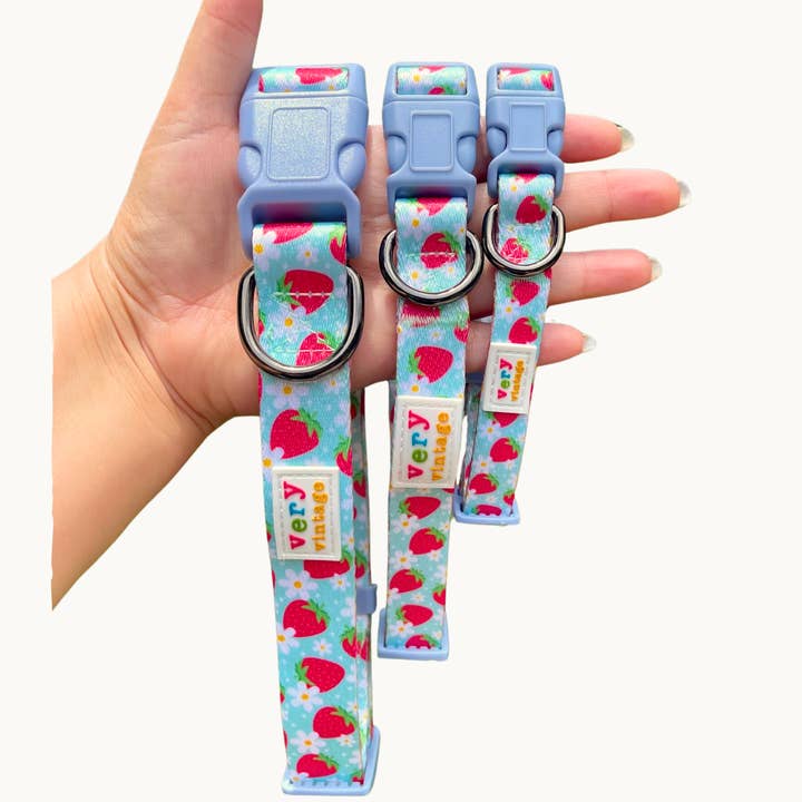 Coleira de Cão com Morangos – Coleira de Verão Fofa – Reciclada por atacado de Very Vintage Designs