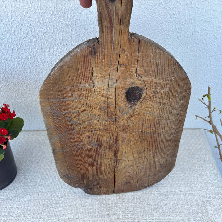 Rustic Remnents - Wholesale Cutting Board - Hand-Carved Turkish Wood Board – Vintage Kitchen & Serving8