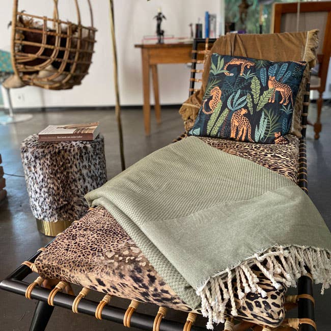 Lantara - Vendita all'ingrosso Plaid - Plaid Honeycomb color verde oliva 190x300 cm1