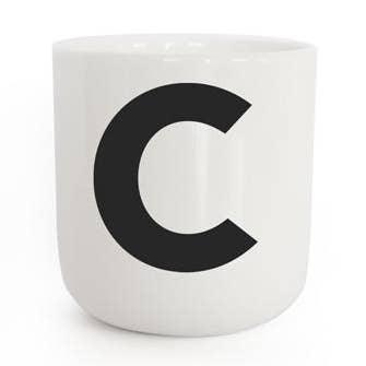 Tazza con lettera classica - C per la vendita all'ingrosso da parte di PLTY