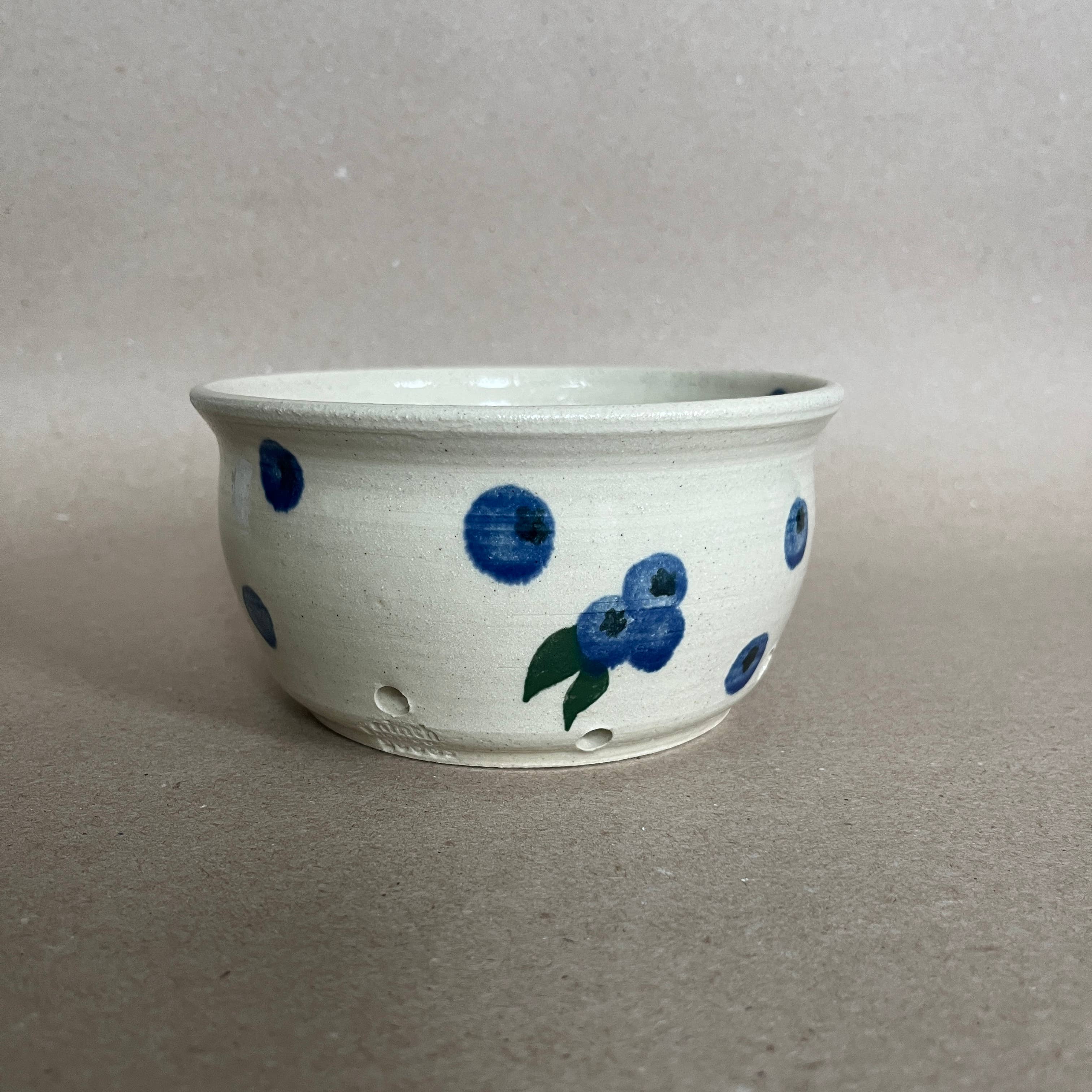 Ninth House Goods - Wholesale Colander - Blueberry Berry Bowl Colander3