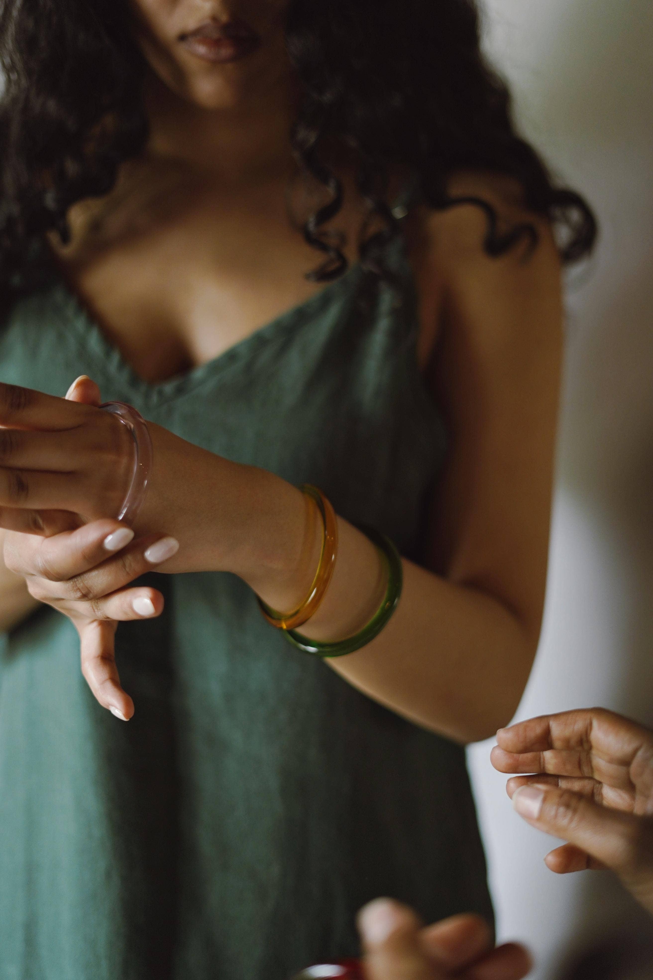 Annahmol - Wholesale Bangle Bracelet - Saramai Glass Bangles3