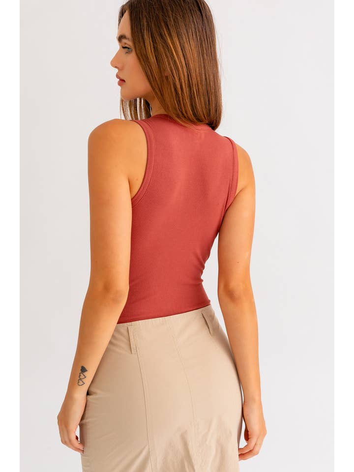 LE LIS - Wholesale Bodysuit - Women's - ROUND NECK SLEEVELESS BODYSUIT25