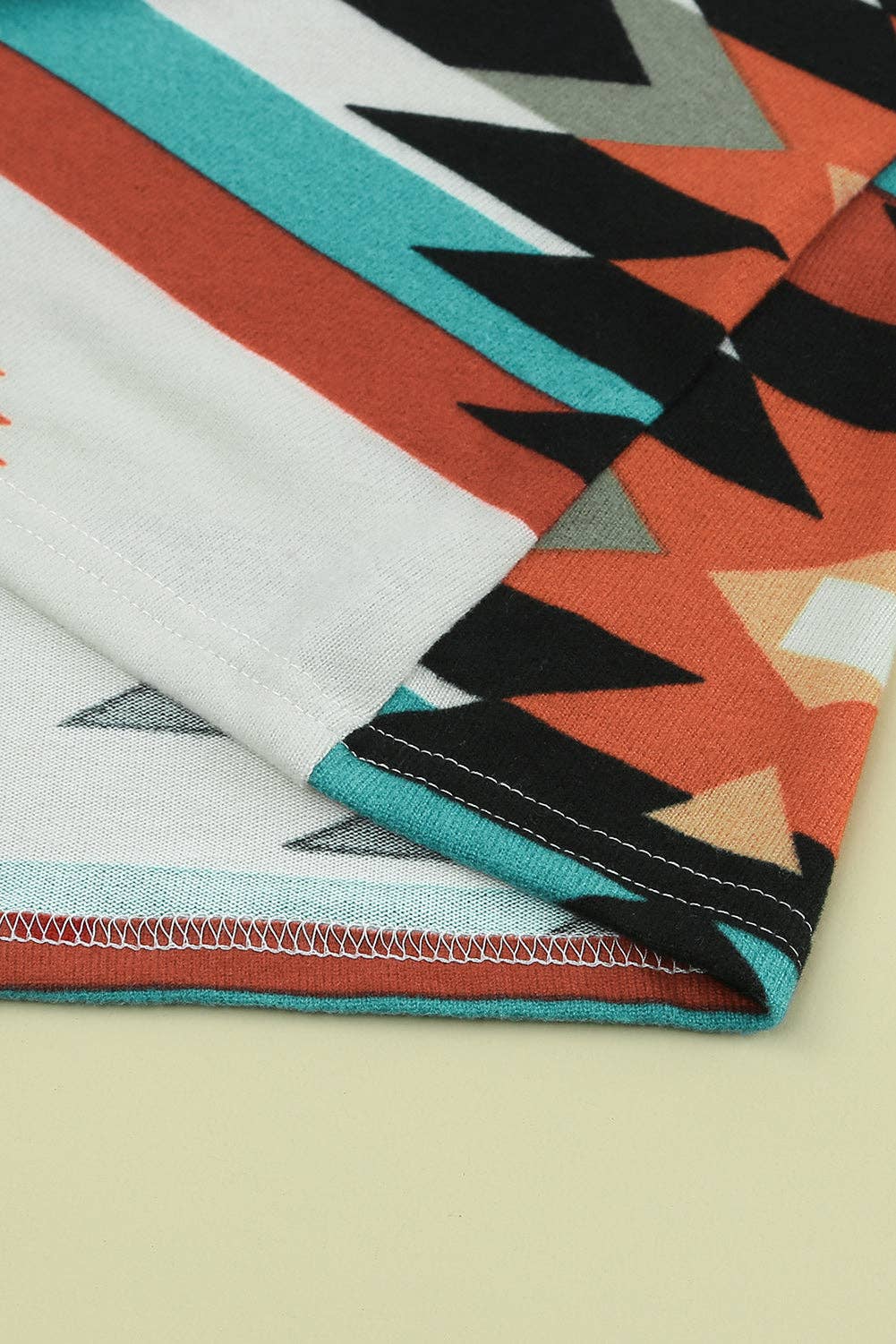 Flerfärgad Flerfärgad lång kofta med geometriska blockmönster och öppen front för wholesale på Faire9