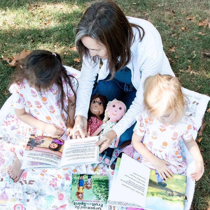 EllyandGrace - Wholesale Doll - Kids - Faith, Grace, Hope, Full Linen Doll and Christian Book Set25