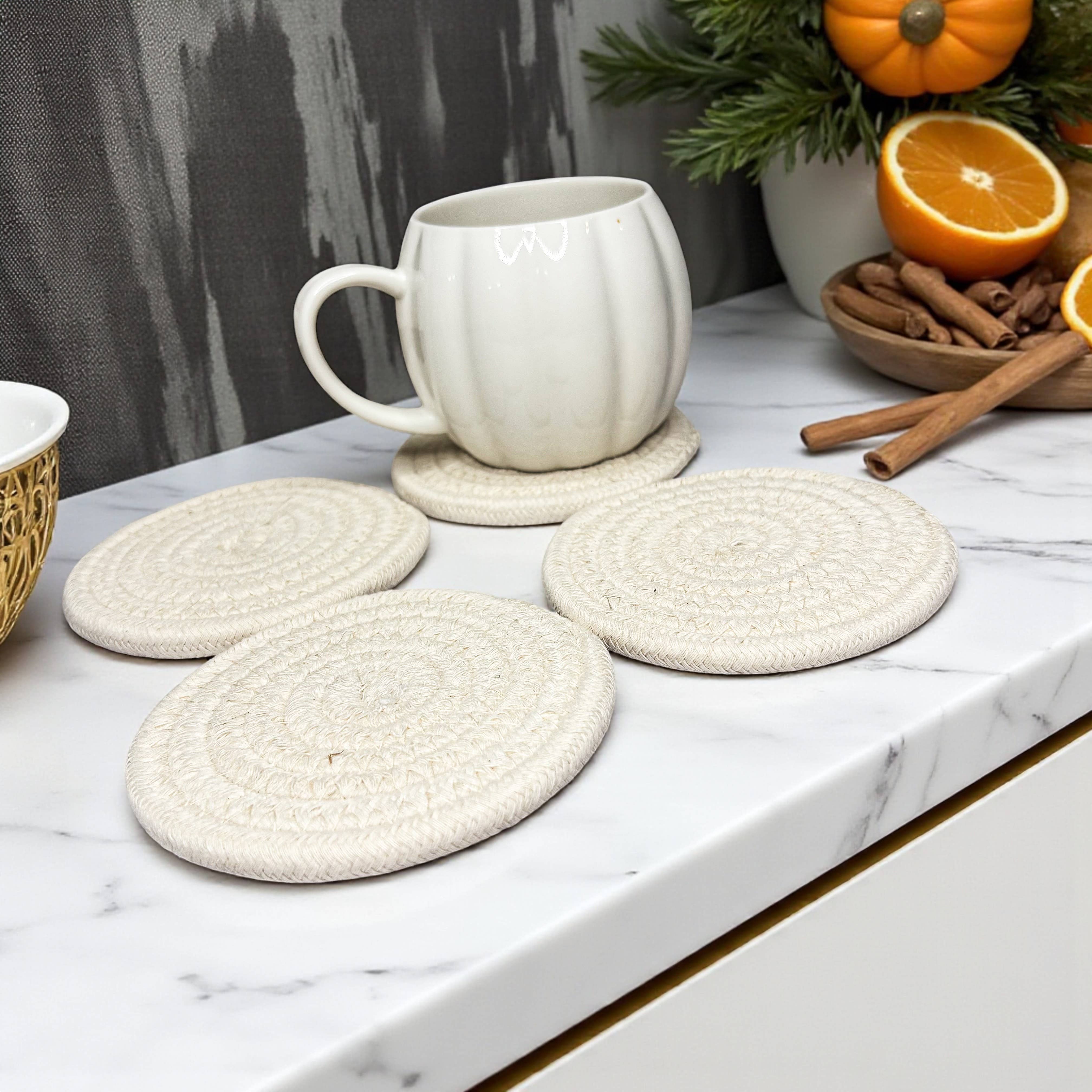 Gia Roma - Wholesale Coasters - Christmas Coasters, Red Candy Cane Braided Cotton Fabric Set93