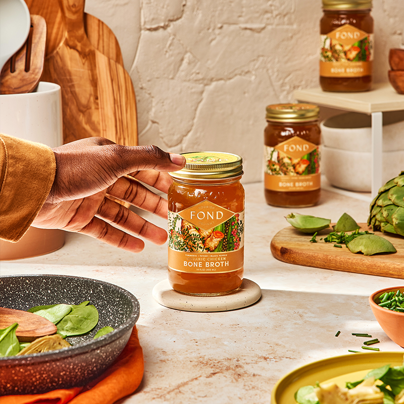 Fond Regenerative - Wholesale Broth - Turmeric & Pepper Pasture-Raised Chicken Bone Broth 14oz2