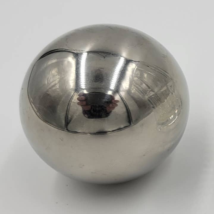 2" Whiskey-Eis-Kugeln aus Edelstahl – Paar für den Großhandel von The Original Great Whiskey Challenge