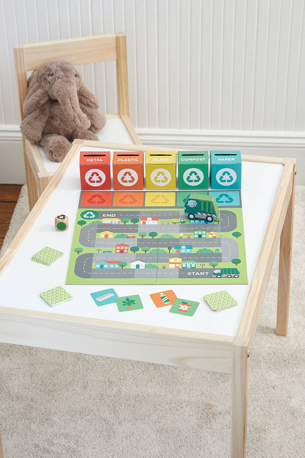 Chronicle Books - Wholesale Board Game - Rush to Recycle1