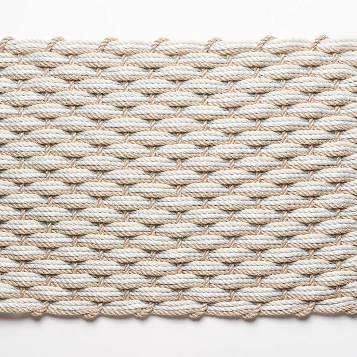 Paillasson à triple tissage sable, gris brouillard et huître pour la vente par The Rope Co.