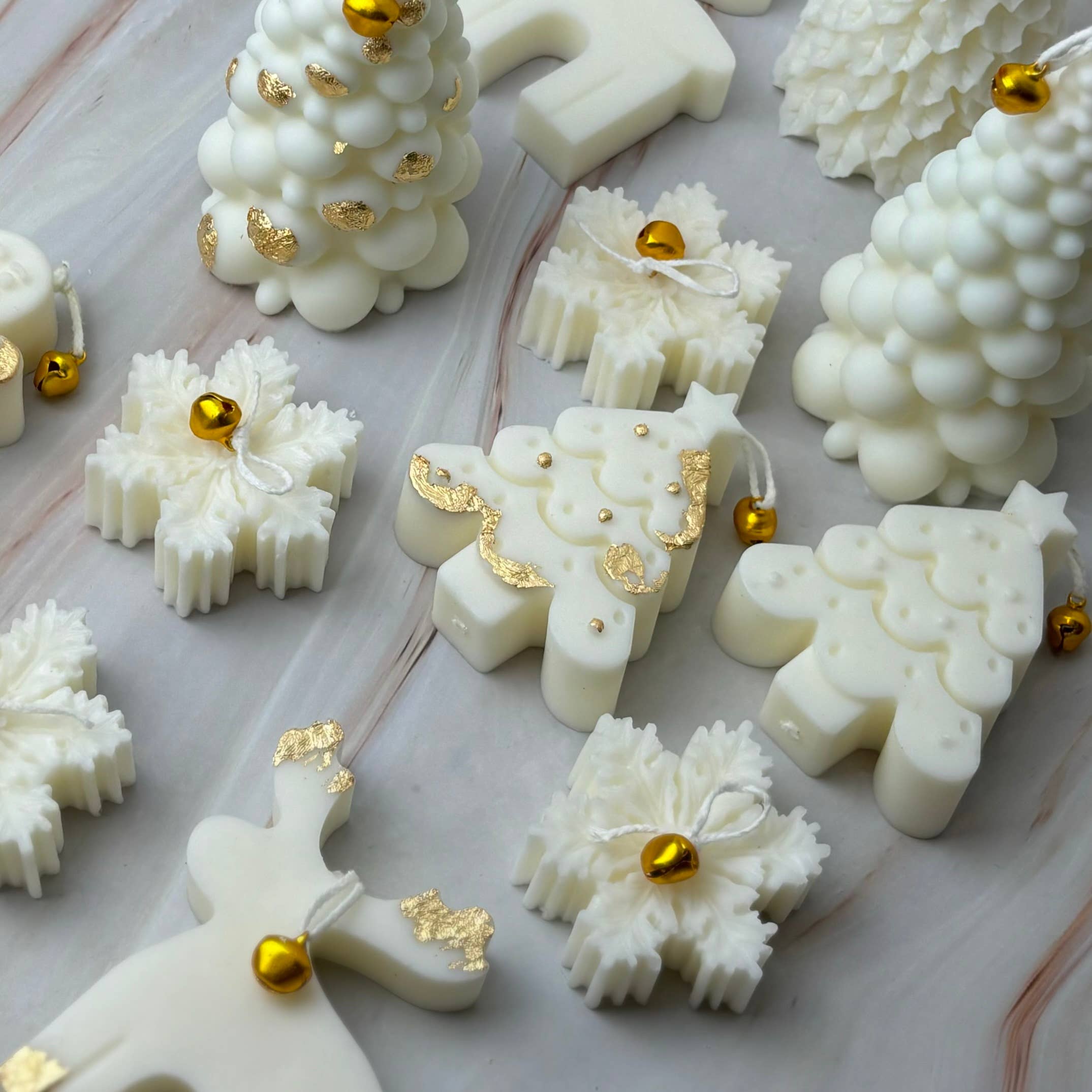 SOULCandle – wholesale Novelty candle – Gold Christmas collection 8