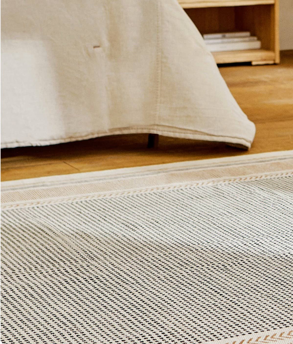 Homesoul – wholesale Area rug – Sthir Hand knotted Rug1